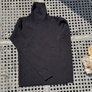Ellen Tracy Black Ribbed Turtleneck Sweater size Med Wool/Cotton blend